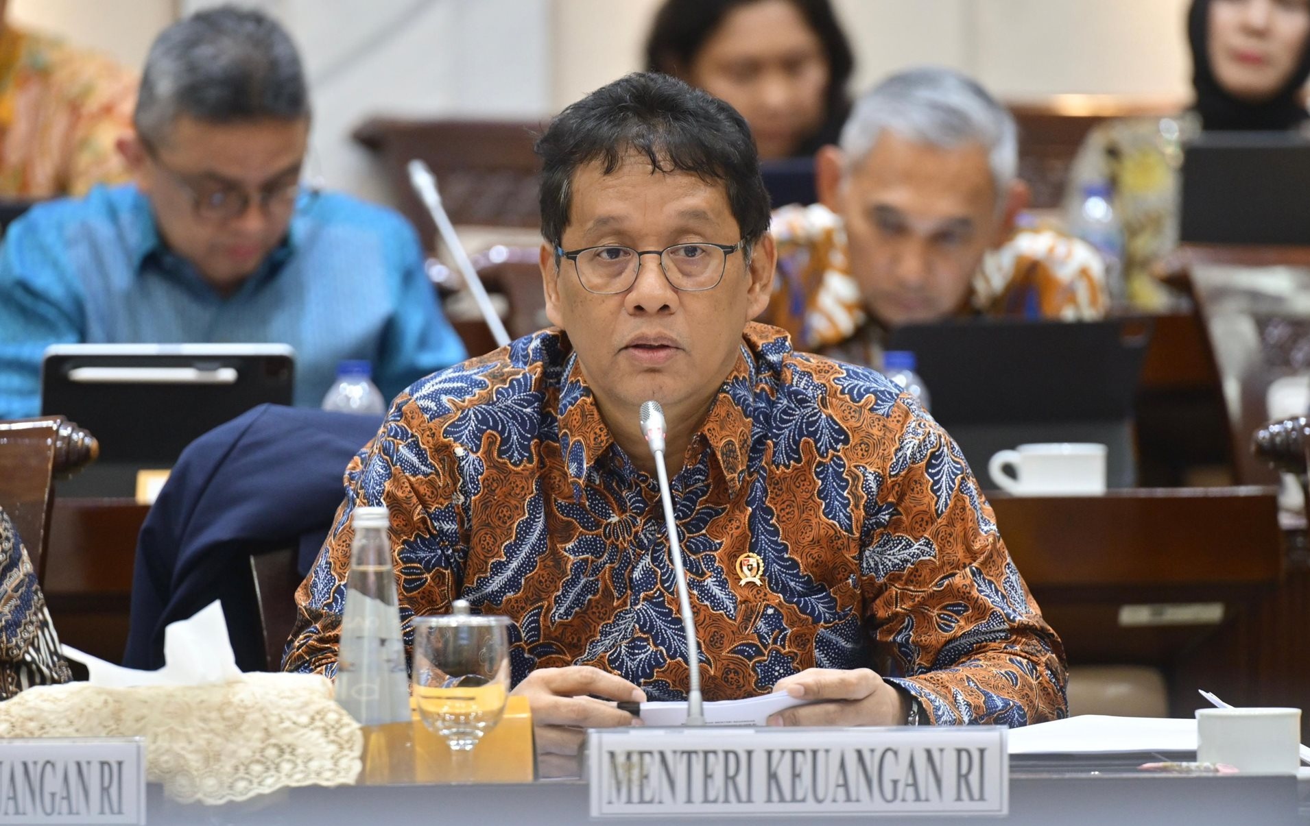 PURBAYA SIAPKAN DANA STABILISASI OBLIGASI UNTUK STABILKAN RUPIAH